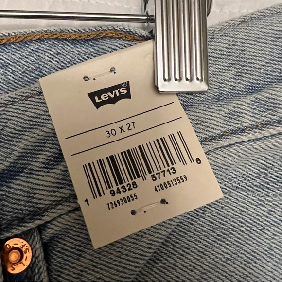 NWT Levi’s 501 Light Wash Ribcage Cropped Ankle Jeans - Picture 7 of 12